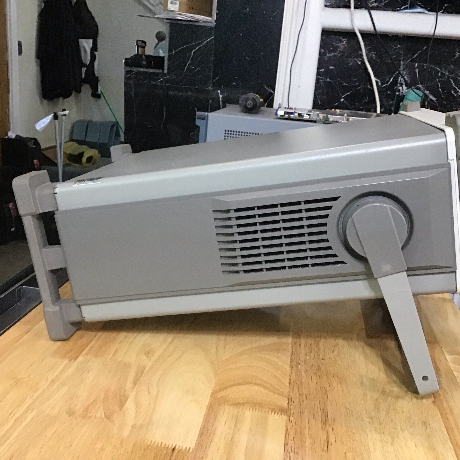 HP Agilent 8560EC Spectrum Analyzer 30Hz-2.9GHz - Image 4