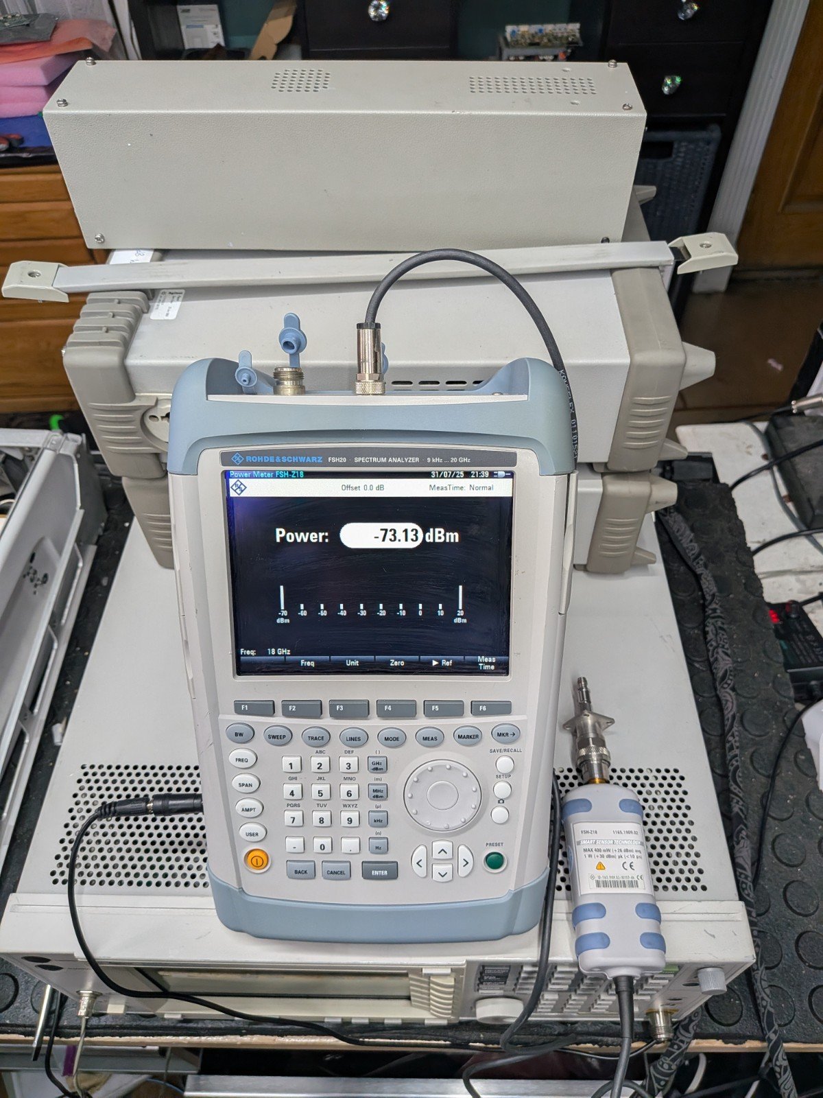 Rohde & Schwarz FSH20 K17 Handheld Spectrum Analyzer with Power Meter and Sensor - Calibrated - Image 3