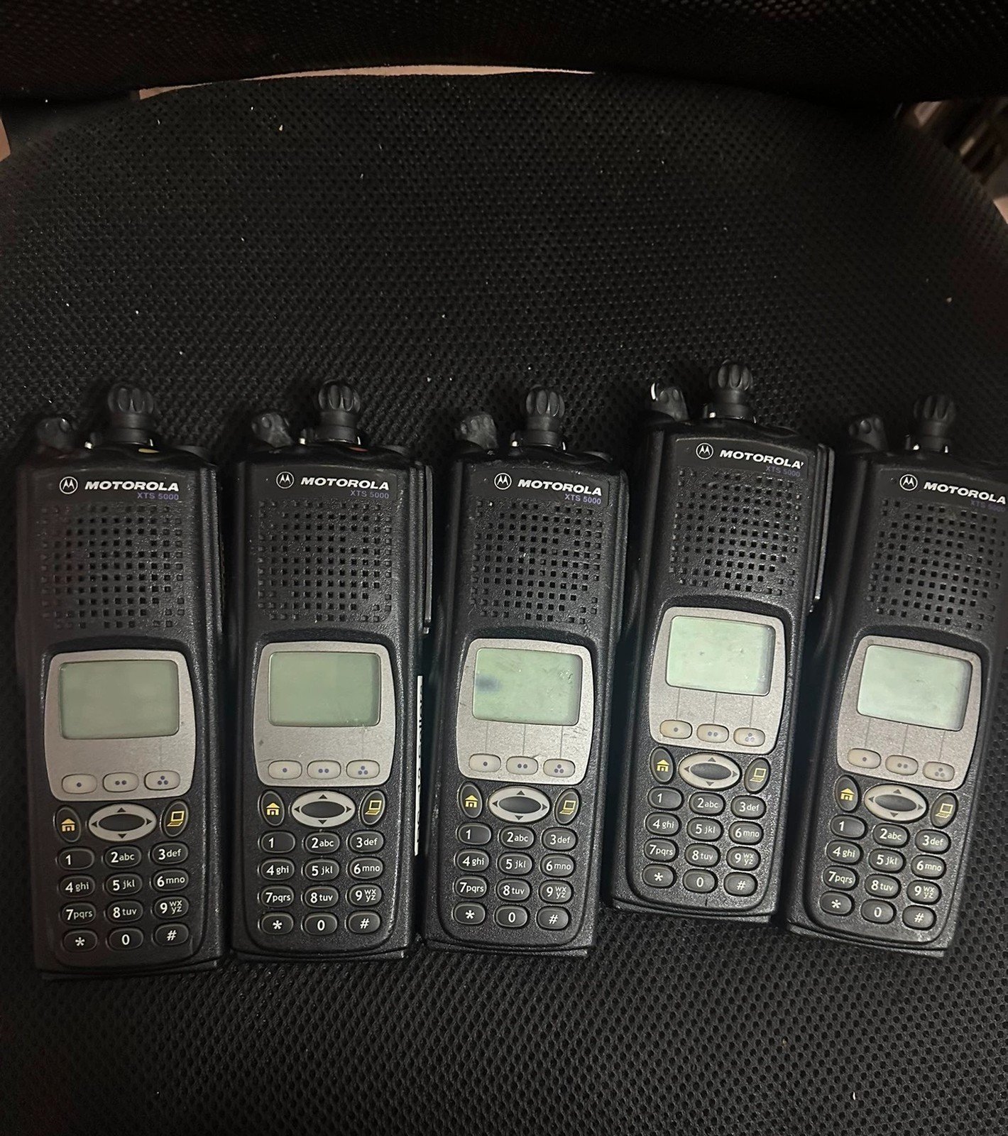 Motorola XTS5000 P25 Digital UHF Walkie-Talkie