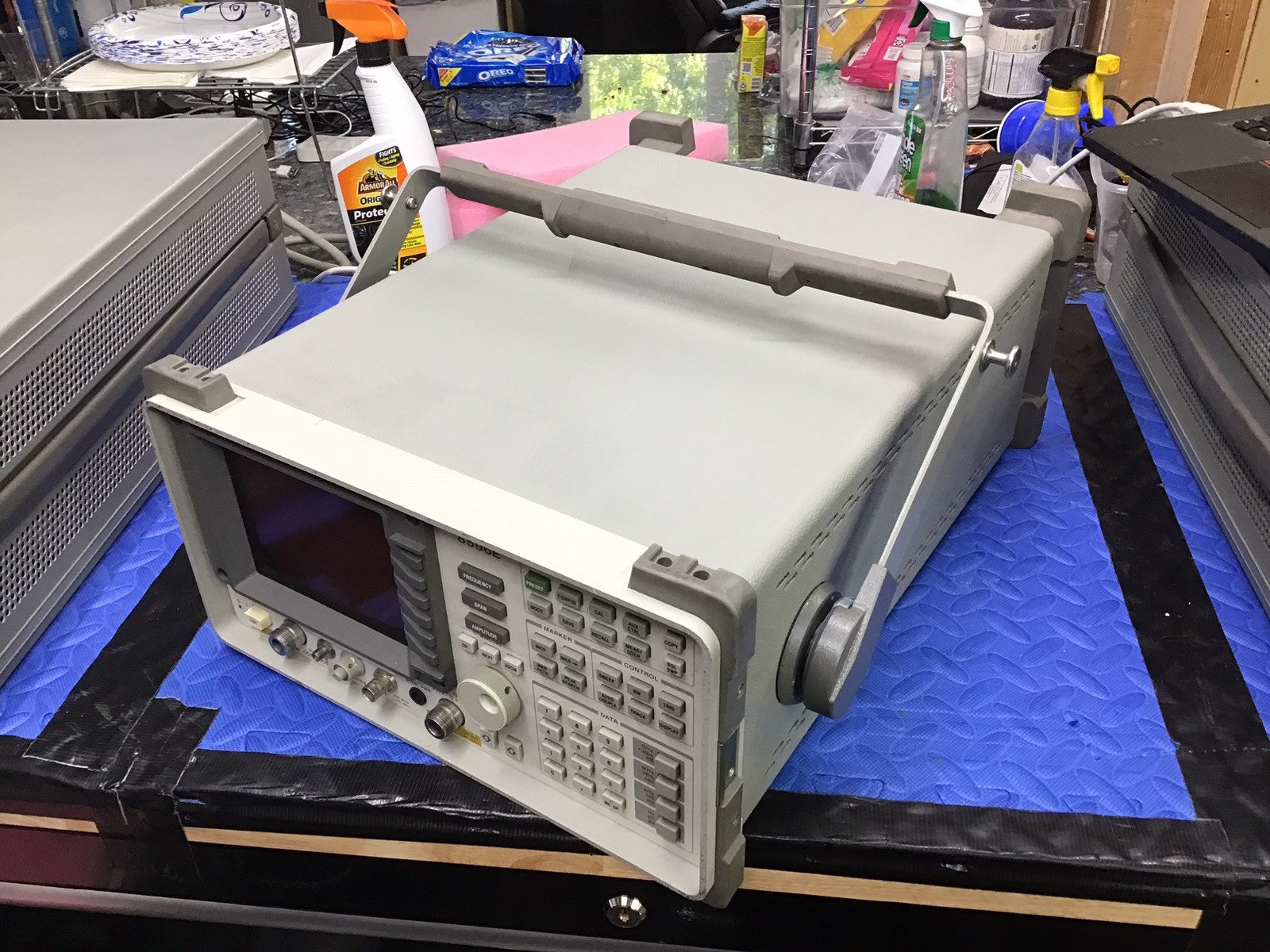 Agilent 8596E/8596EM Spectrum Analyzer 9kHz-12.8GHz with Tracking Generator - Image 2